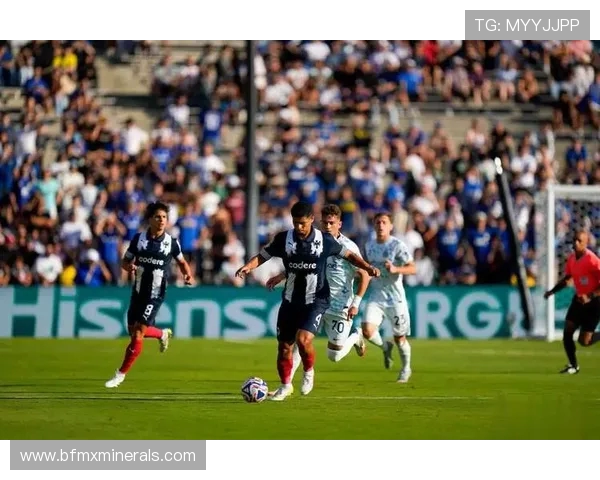 北京队迎战浦和红钻全力争胜期待精彩对决展现足球魅力与激情