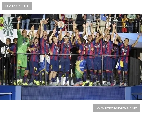 巴萨与尤文图斯激战回顾：经典对决中的战术较量与球星表现分析