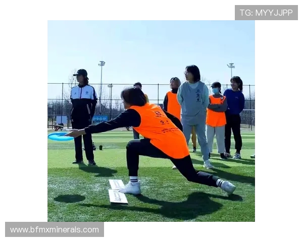 重庆飞盘队技术创新再攀高峰引领飞盘运动新潮流