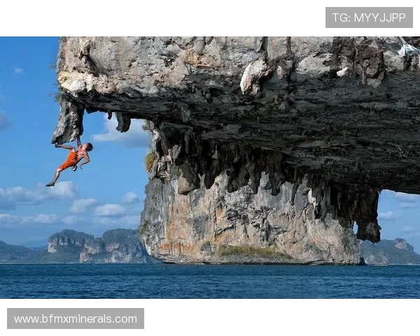 极限挑战与人生哲学：周秀英的深度对话与运动探索之旅
